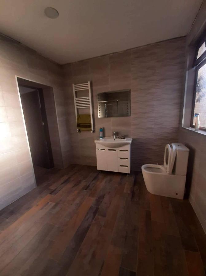 Jorji Bed & Breakfast Gori Luaran gambar