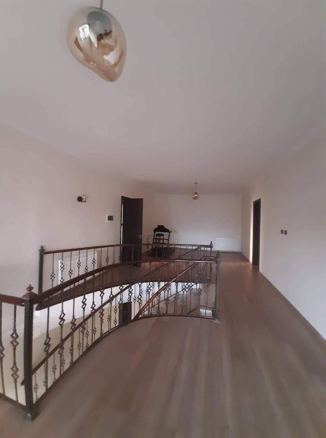 Jorji Bed & Breakfast Gori Luaran gambar